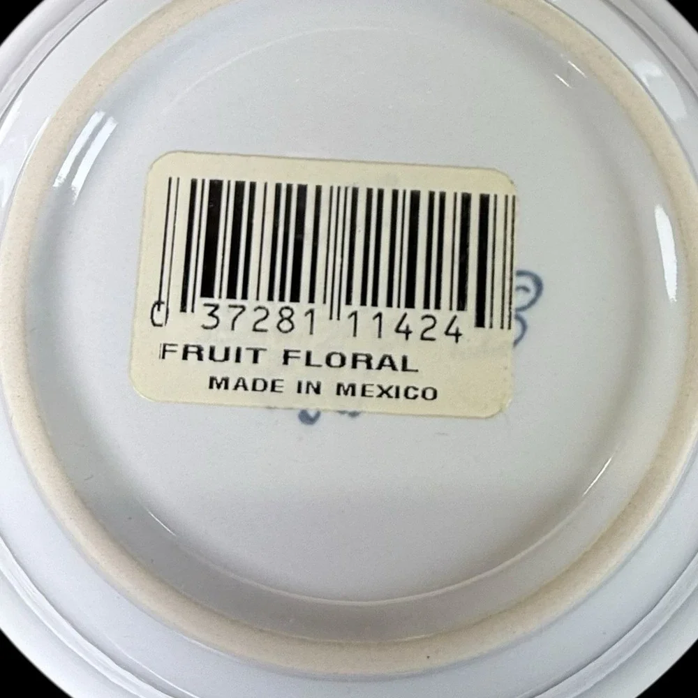 Floral Expressions Hearthside Blue Rim White‎ 5.5